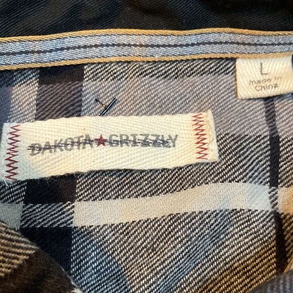 Dakota Grizzly Men’s Long Sleeve Button Shirt - Picture 4 of 4